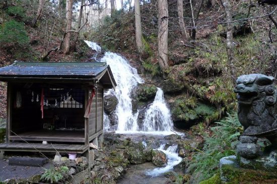 山形県上山市にある滝不動という場所は全国でトップクラスの心霊スポット 心霊スポットや事故物件の怖い話まとめ